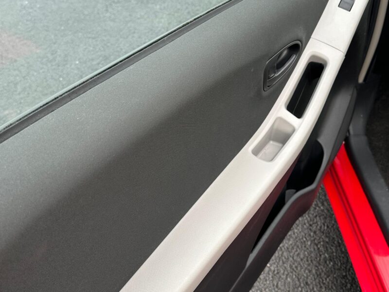 Toyota Yaris 1.0 VVT-i T2 Euro 4 3dr